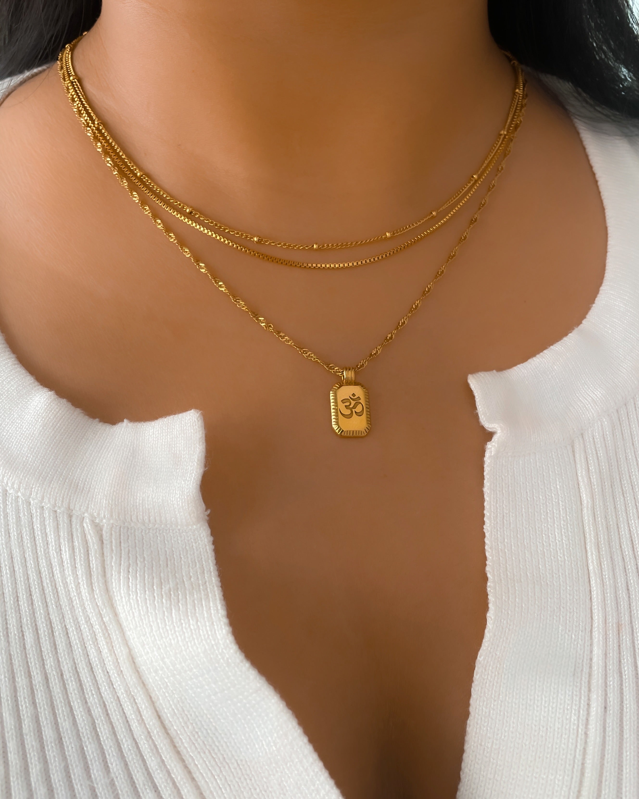Aum Necklace – Rectangle Pendant (Twist Chain)